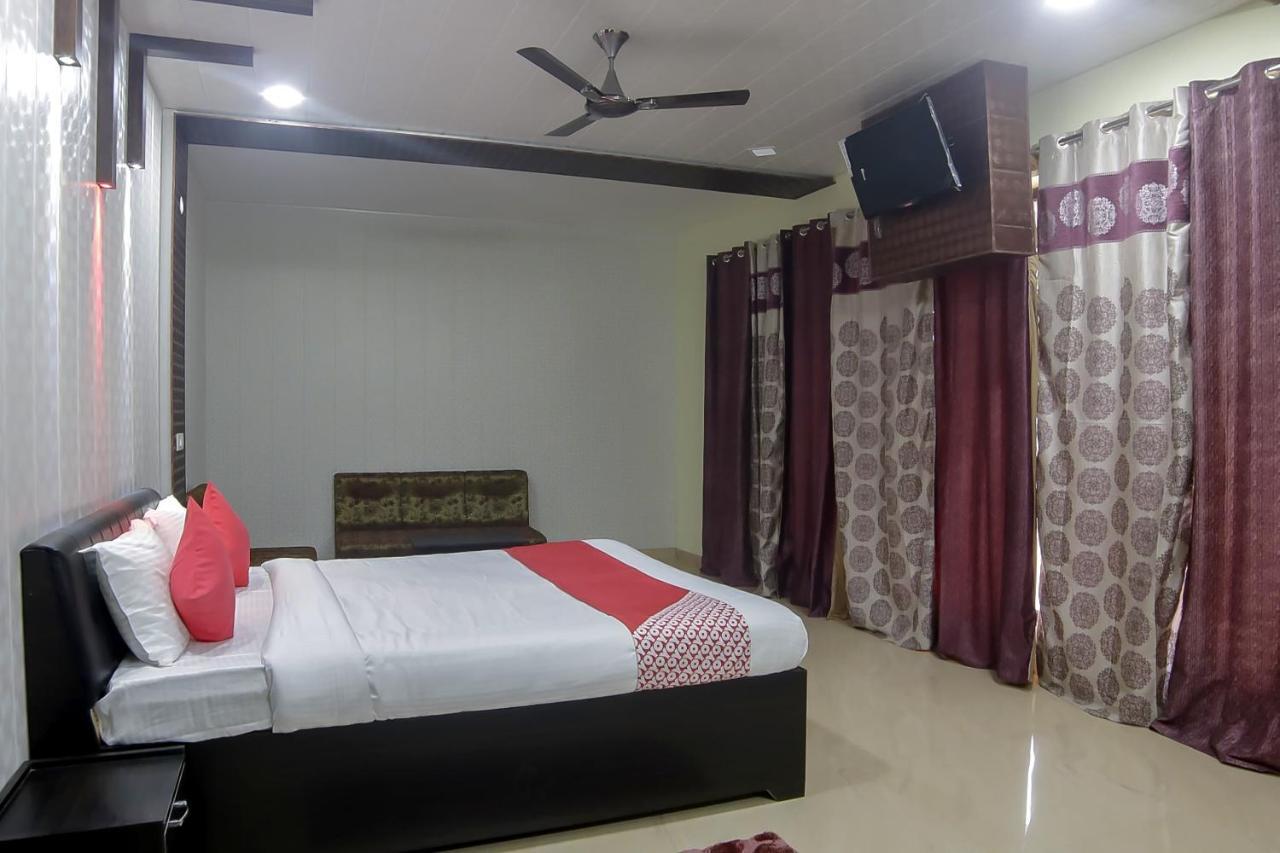 Oyo 30488 Satkar Hotel Pithoragarh Exterior photo